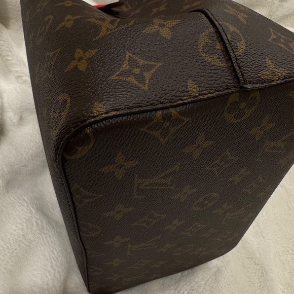 Louis Vuitton Noé Bucket Bag – Rare Red – Chip Auth – Receipt – Excellent - Picture 4 of 9